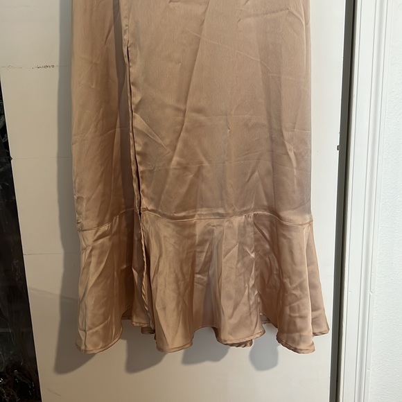Show Me Your Mumu Claire Midi Dress Champagne Luxe Satin - Picture 6 of 13